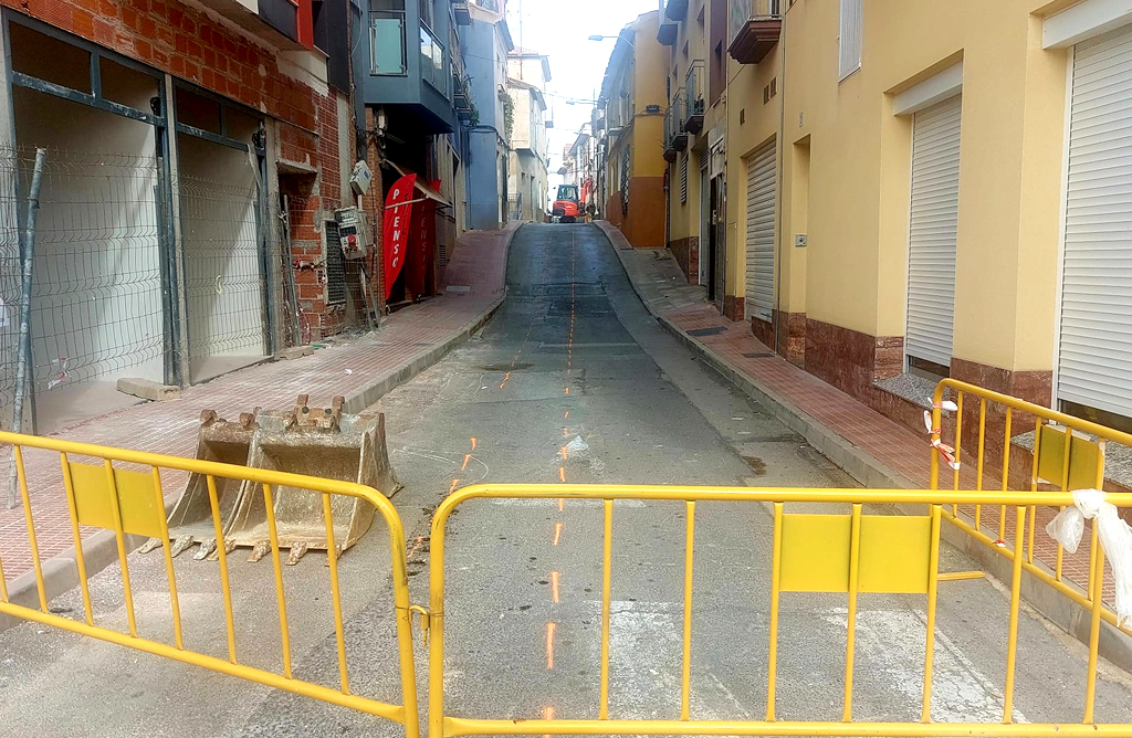 La calle San Cristóbal, cortada al tráfico por obras